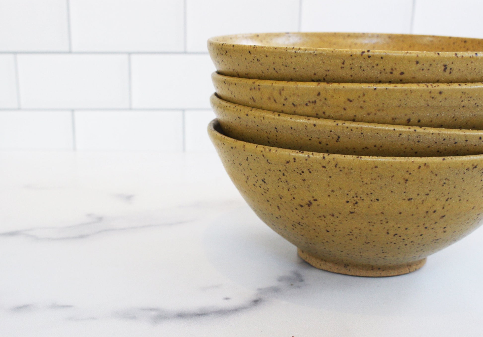 minimalist ceramic bowls